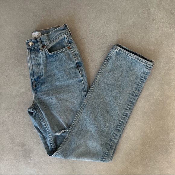 TOPSHOP Sofia Ripped High Waist Dad Jeans - Picture 5 of 10